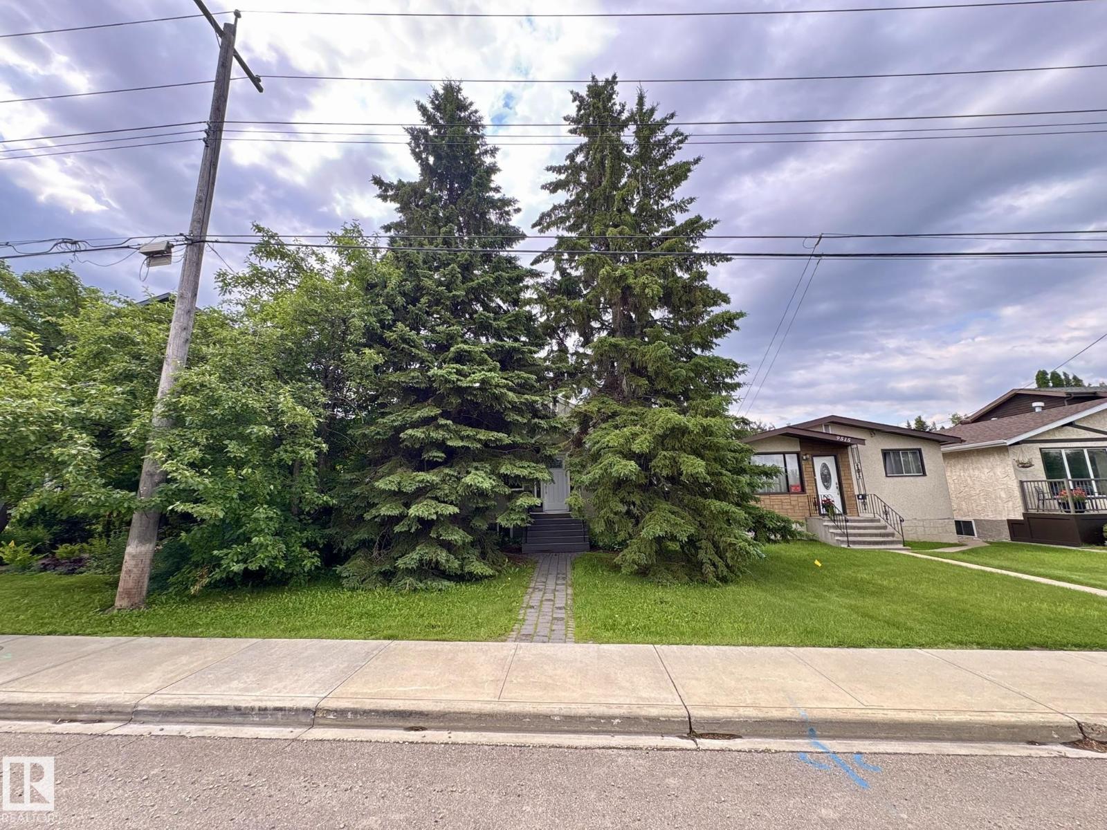 9513 88 AV NW - 31