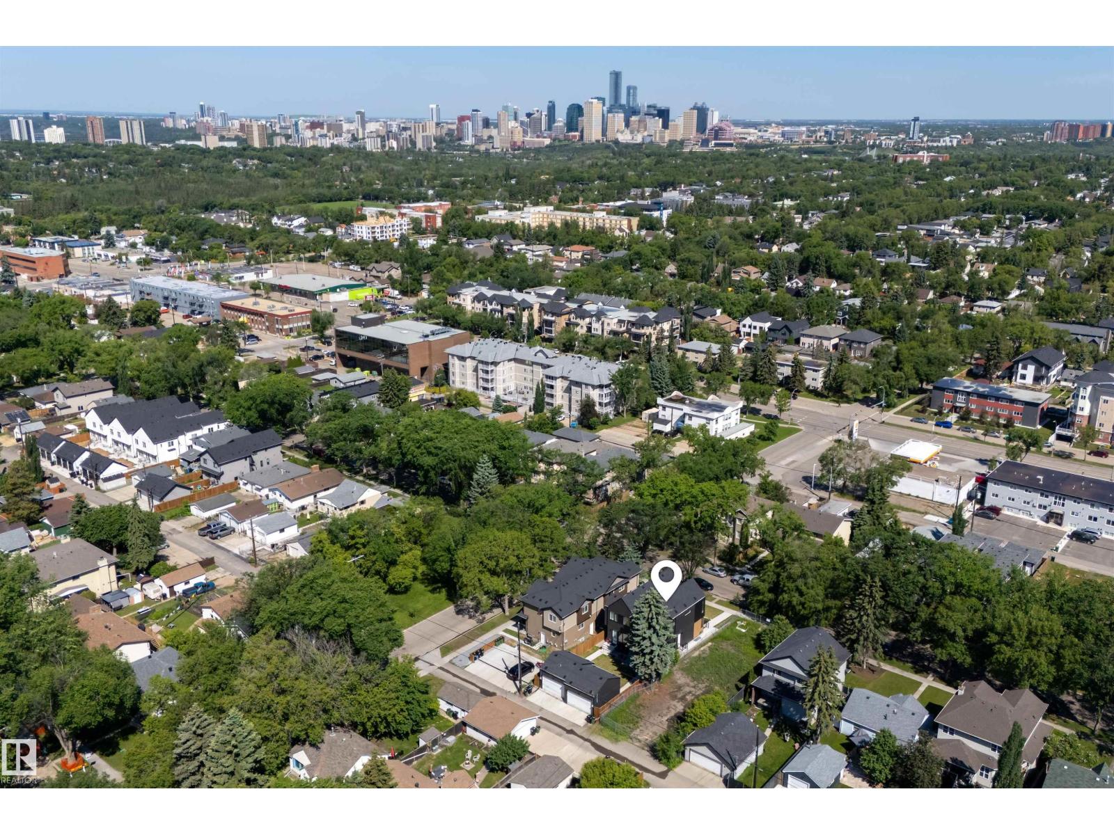 8551 81 AV NW - 49