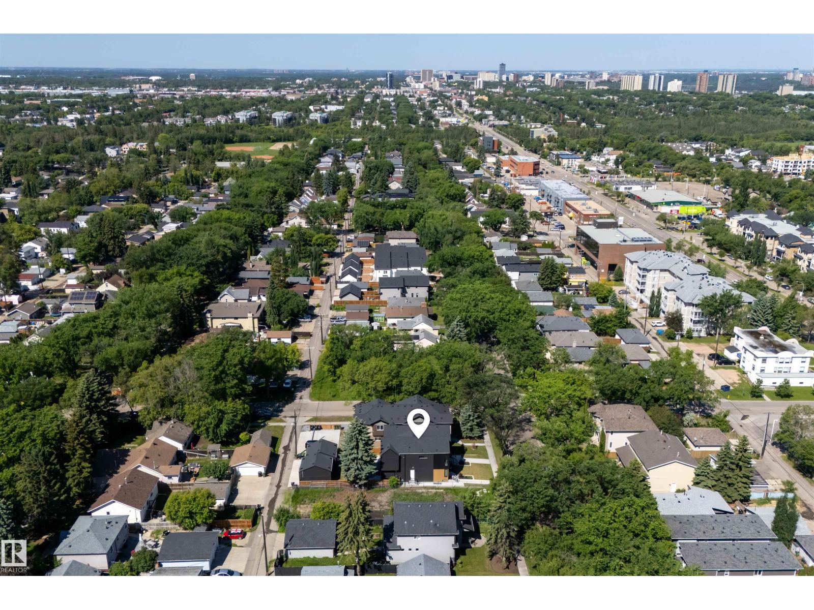8551 81 AV NW - 50