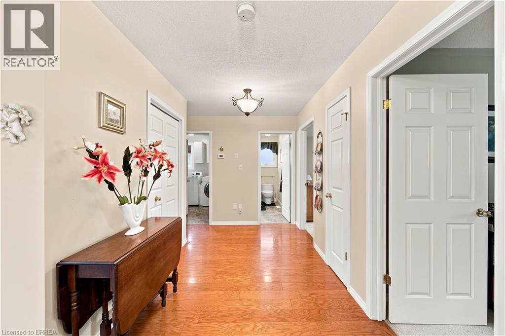 41 GRIFFITHS Drive - 14