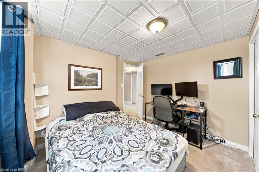 41 GRIFFITHS Drive - 27