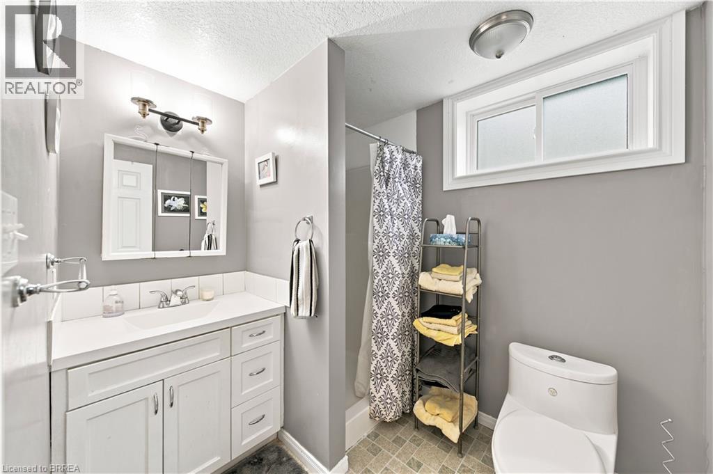 41 GRIFFITHS Drive - 28