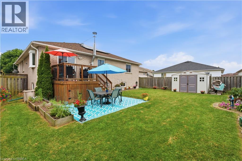 41 GRIFFITHS Drive - 32