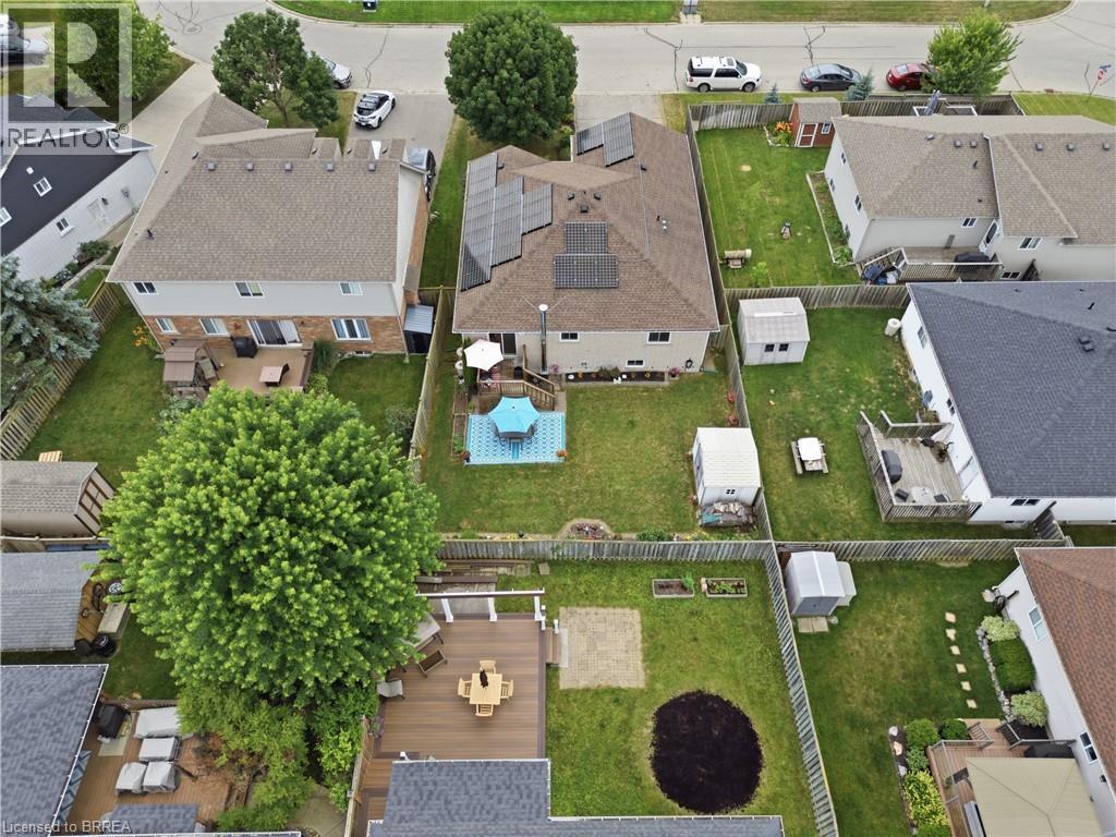 41 GRIFFITHS Drive - 35