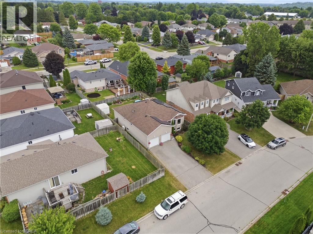 41 GRIFFITHS Drive - 39