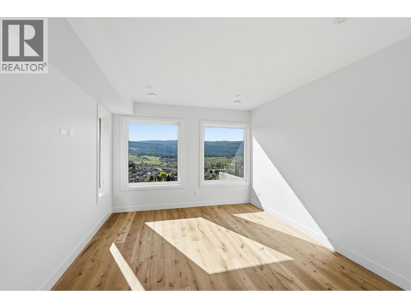 1087 Carnoustie Drive - 28