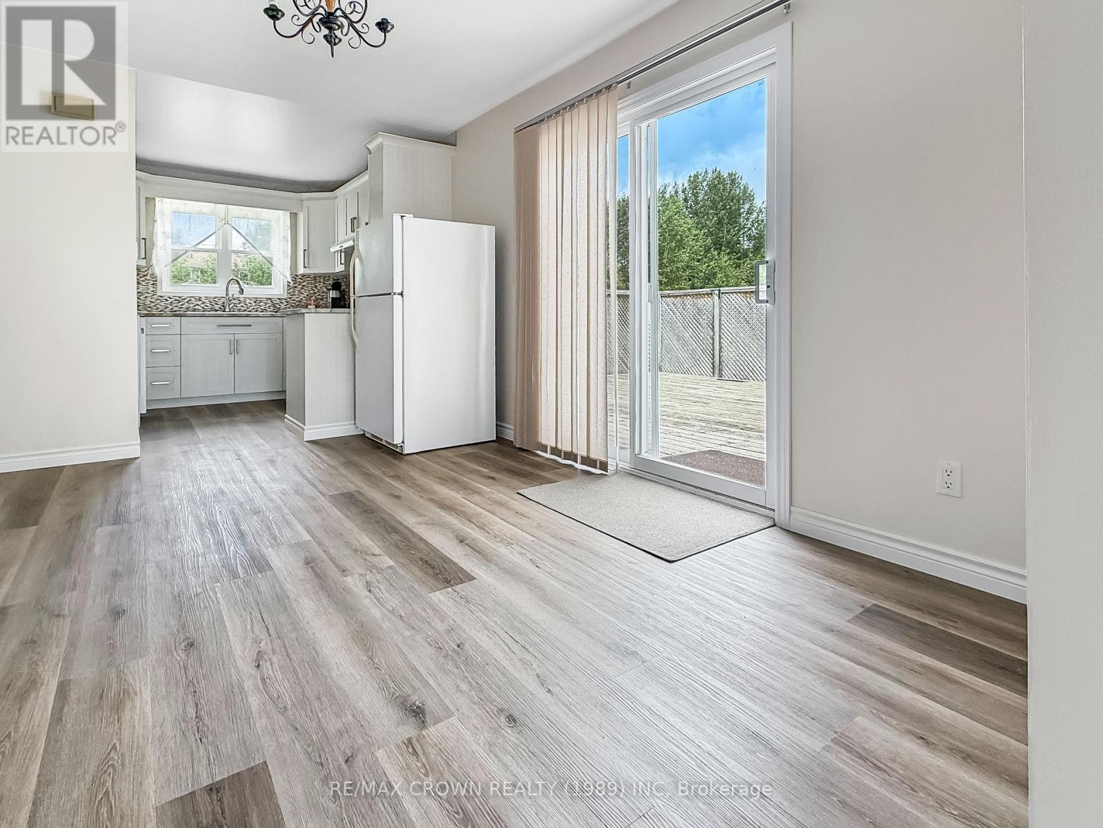 82 NEESOMADINA AVENUE - Image 13