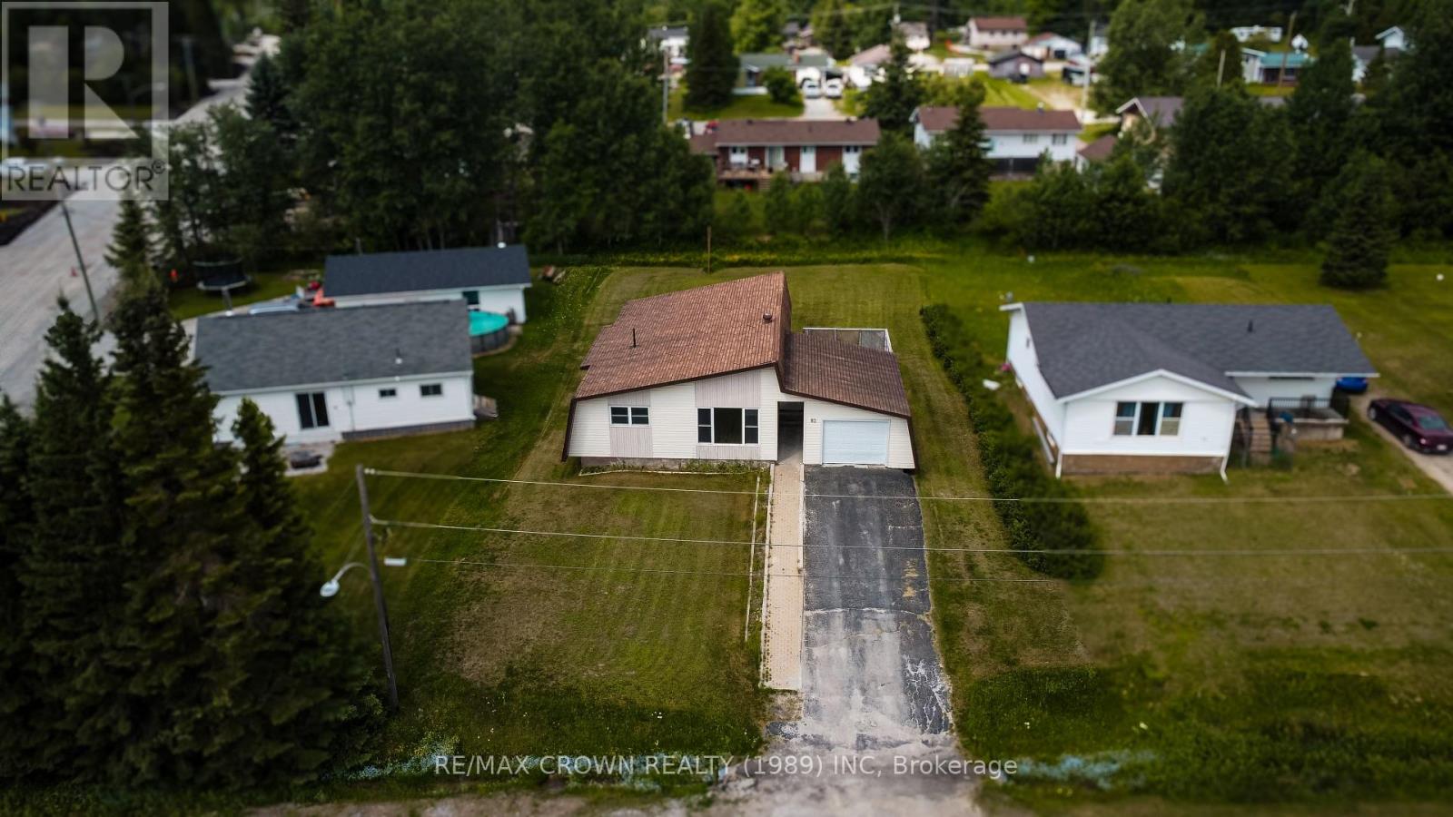 82 NEESOMADINA AVENUE - 2