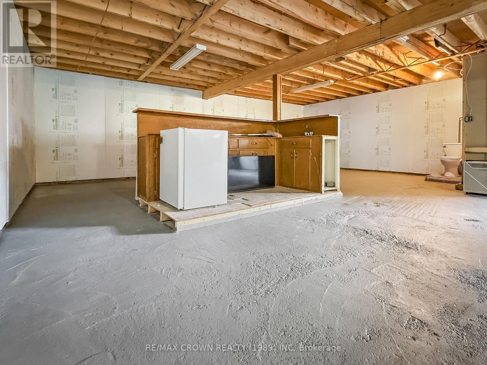 82 NEESOMADINA AVENUE - Image 30