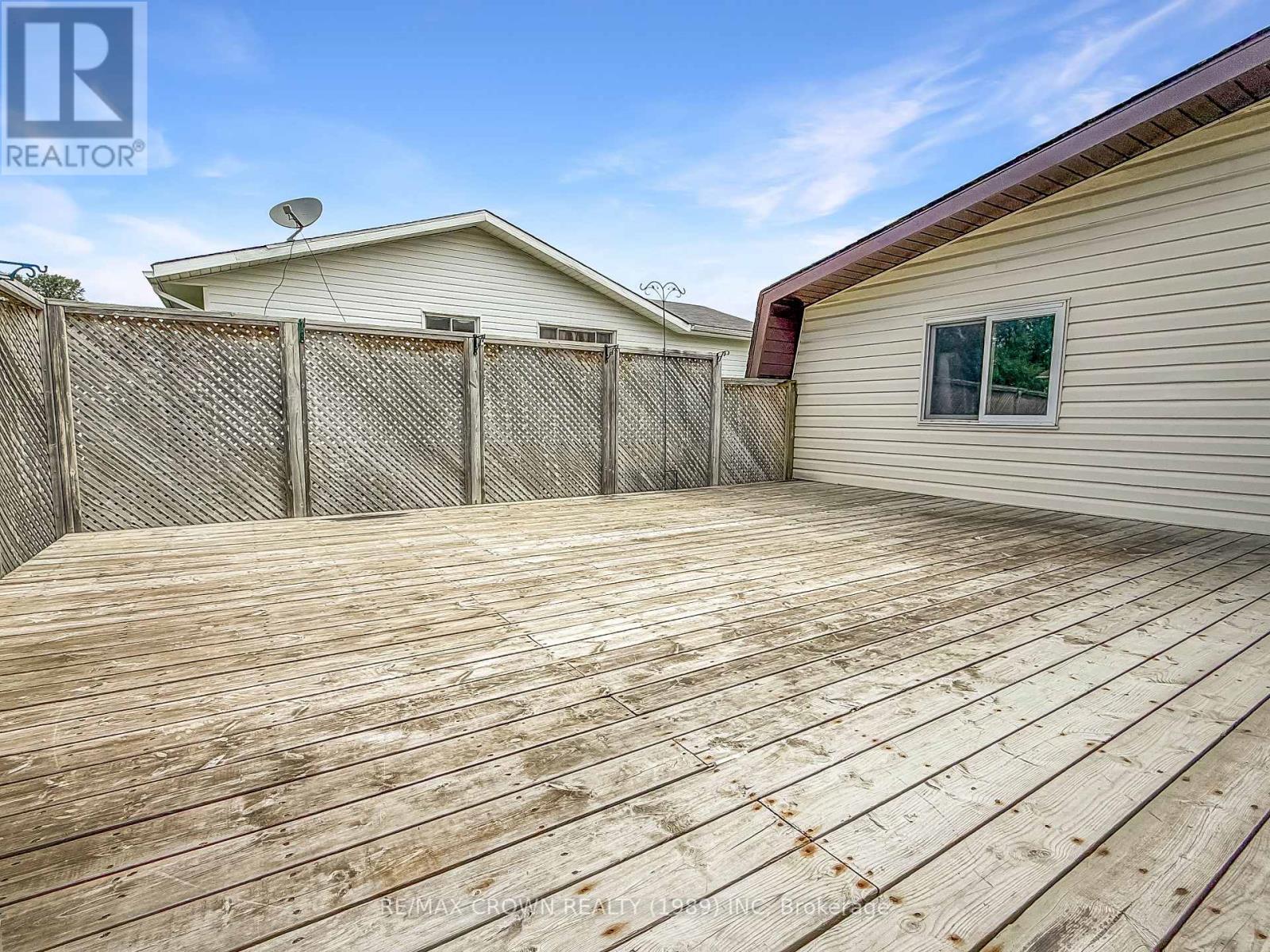 82 NEESOMADINA AVENUE - Image 8
