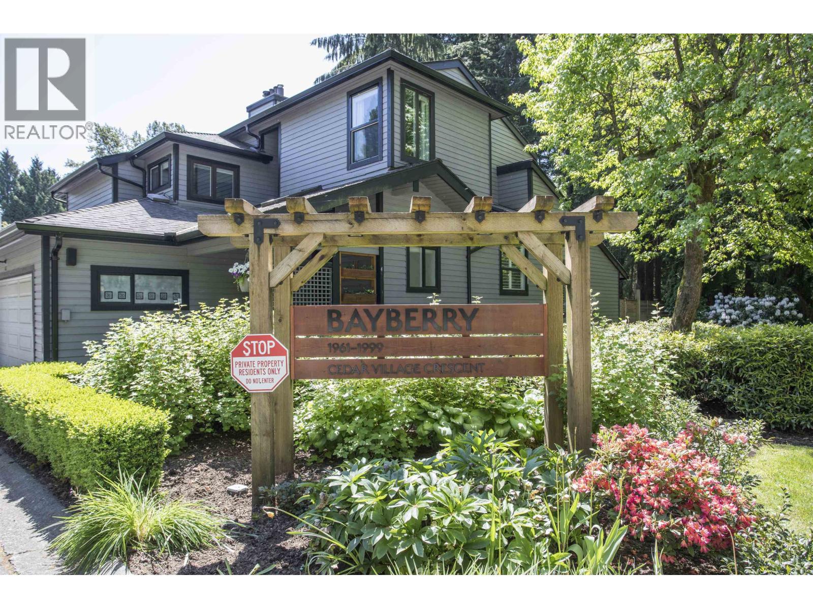 1989 CEDAR VILLAGE CRESCENT, North Vancouver