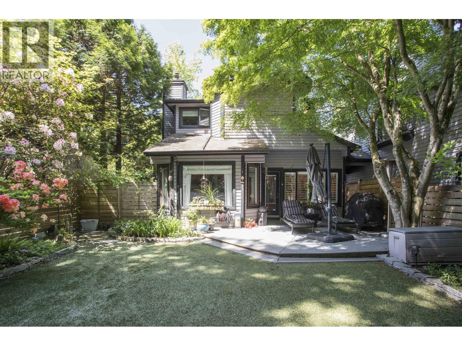 1989 CEDAR VILLAGE CRESCENT, North Vancouver