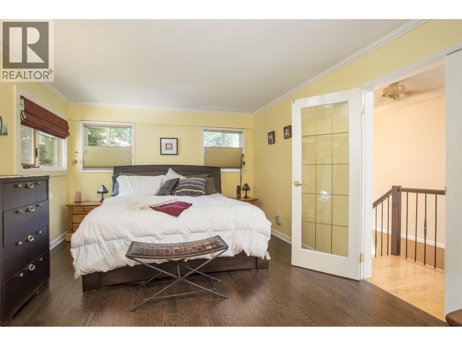 1989 CEDAR VILLAGE CRESCENT, North Vancouver