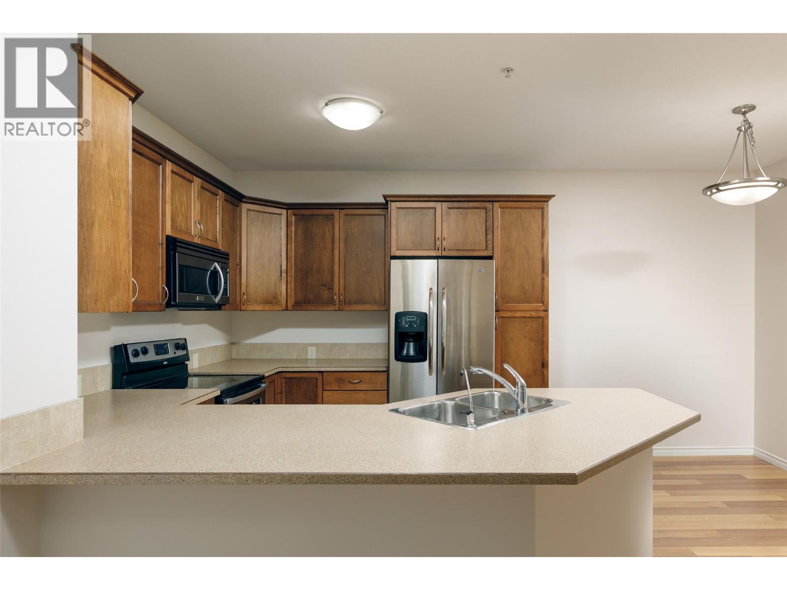 #208 1007 Harvey Avenue - 4