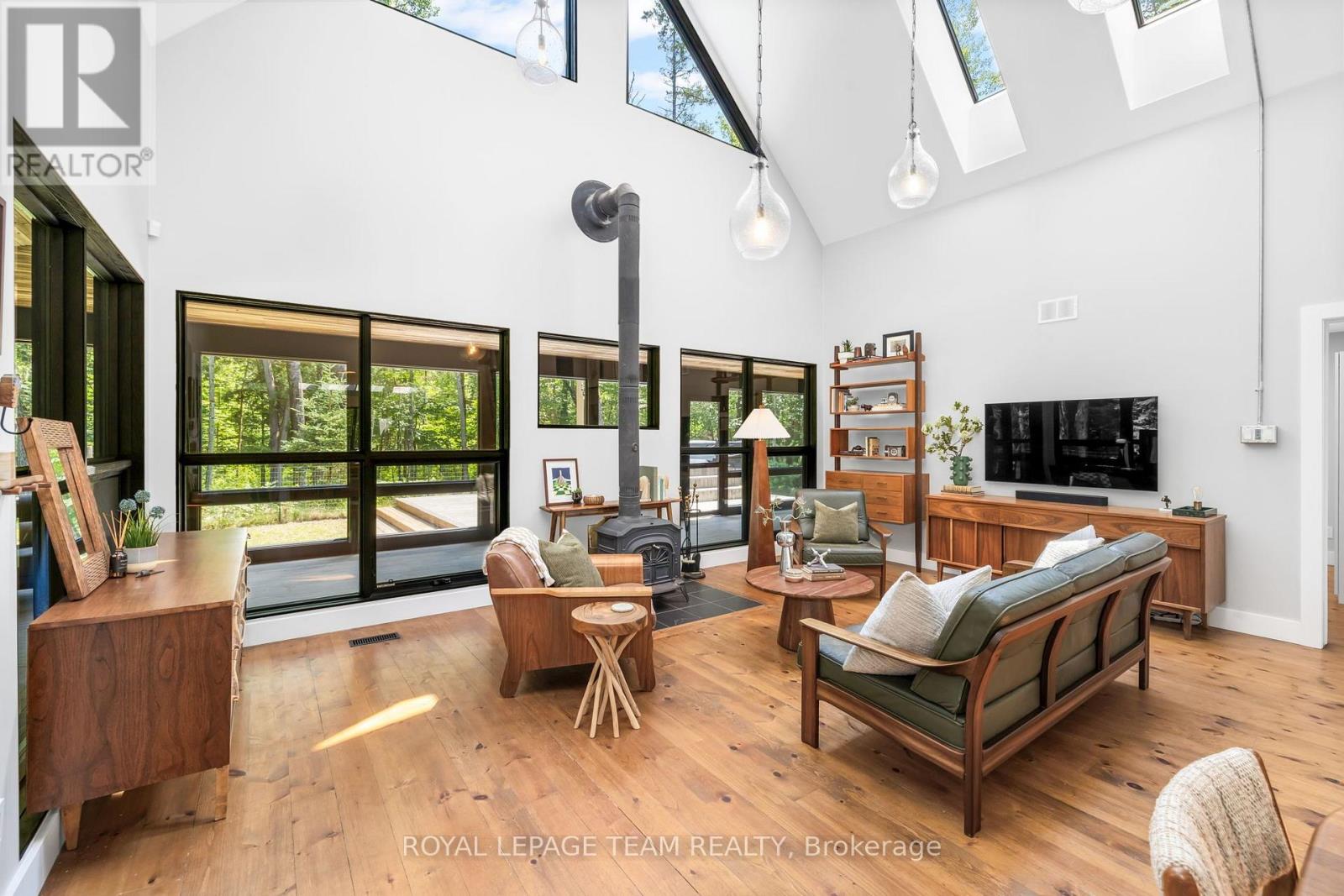 4309 ARMITAGE AVENUE, Ottawa. Luxury613. By Peter Sagos - Image 10