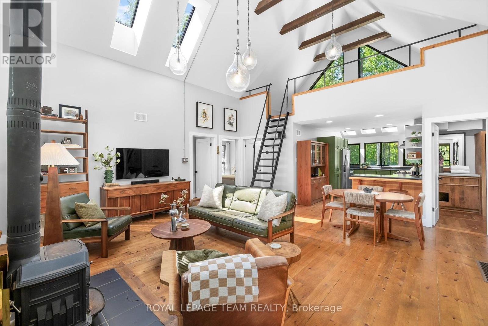4309 ARMITAGE AVENUE, Ottawa. Luxury613. By Peter Sagos - Image 11