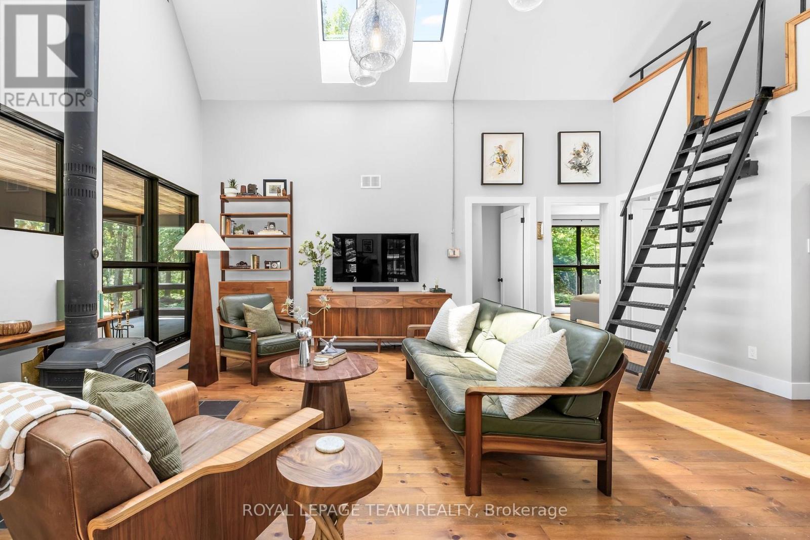 4309 ARMITAGE AVENUE, Ottawa. Luxury613. By Peter Sagos - Image 12