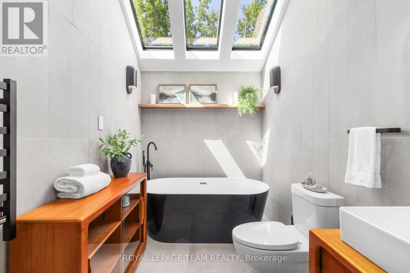 4309 ARMITAGE AVENUE, Ottawa. Luxury613. By Peter Sagos - Image 31