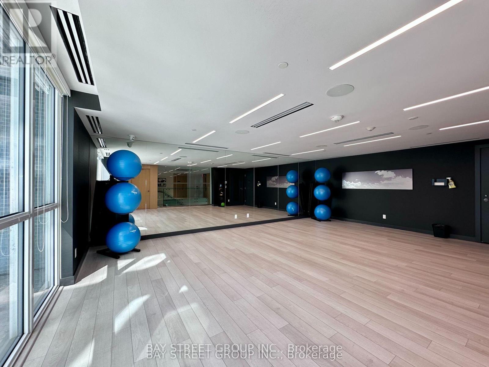 #1106 101 ERSKINE AVENUE - Image 12