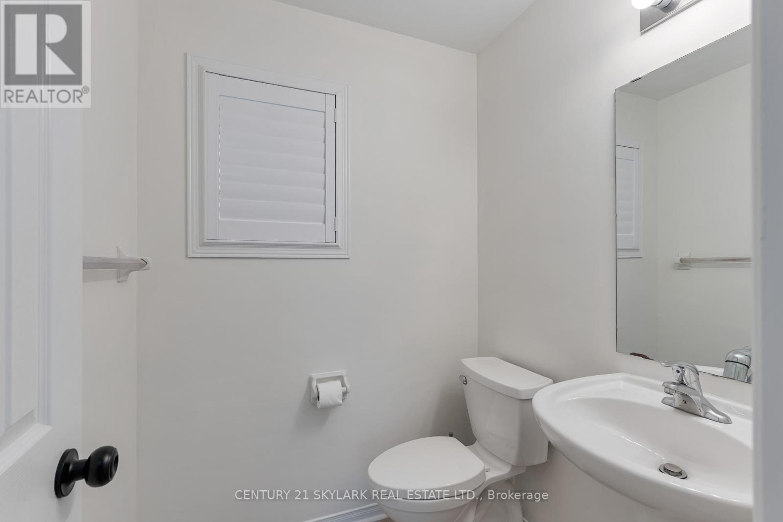 27 CLAIR AVENUE - 12
