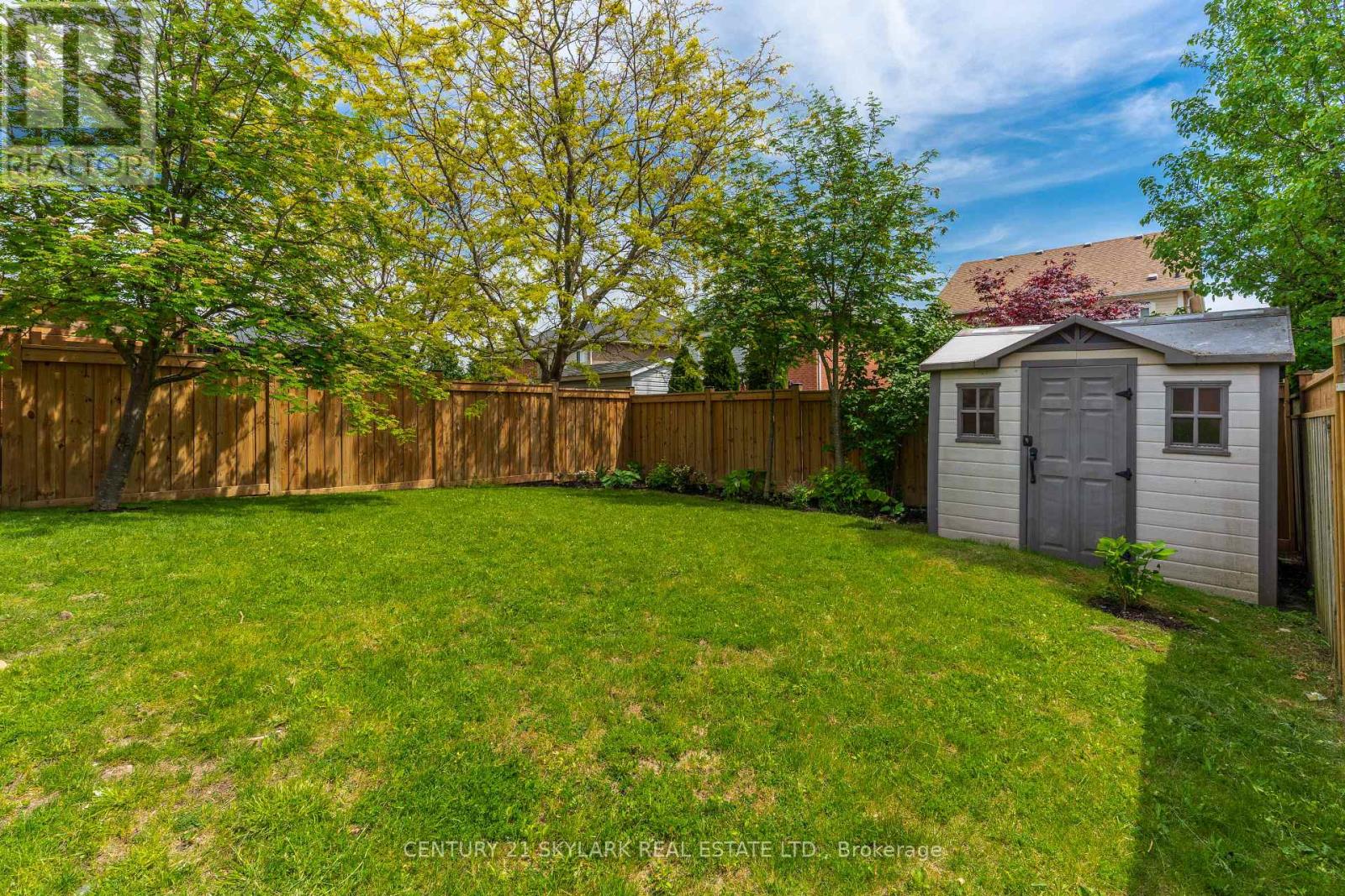 27 CLAIR AVENUE - 33