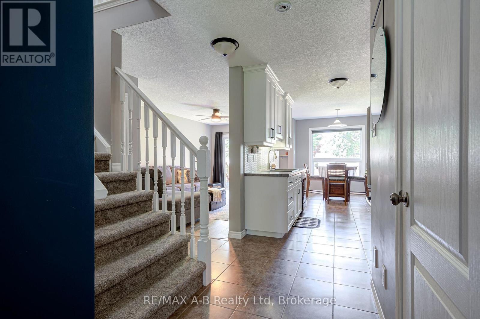 280 RAILWAY AVENUE - 12