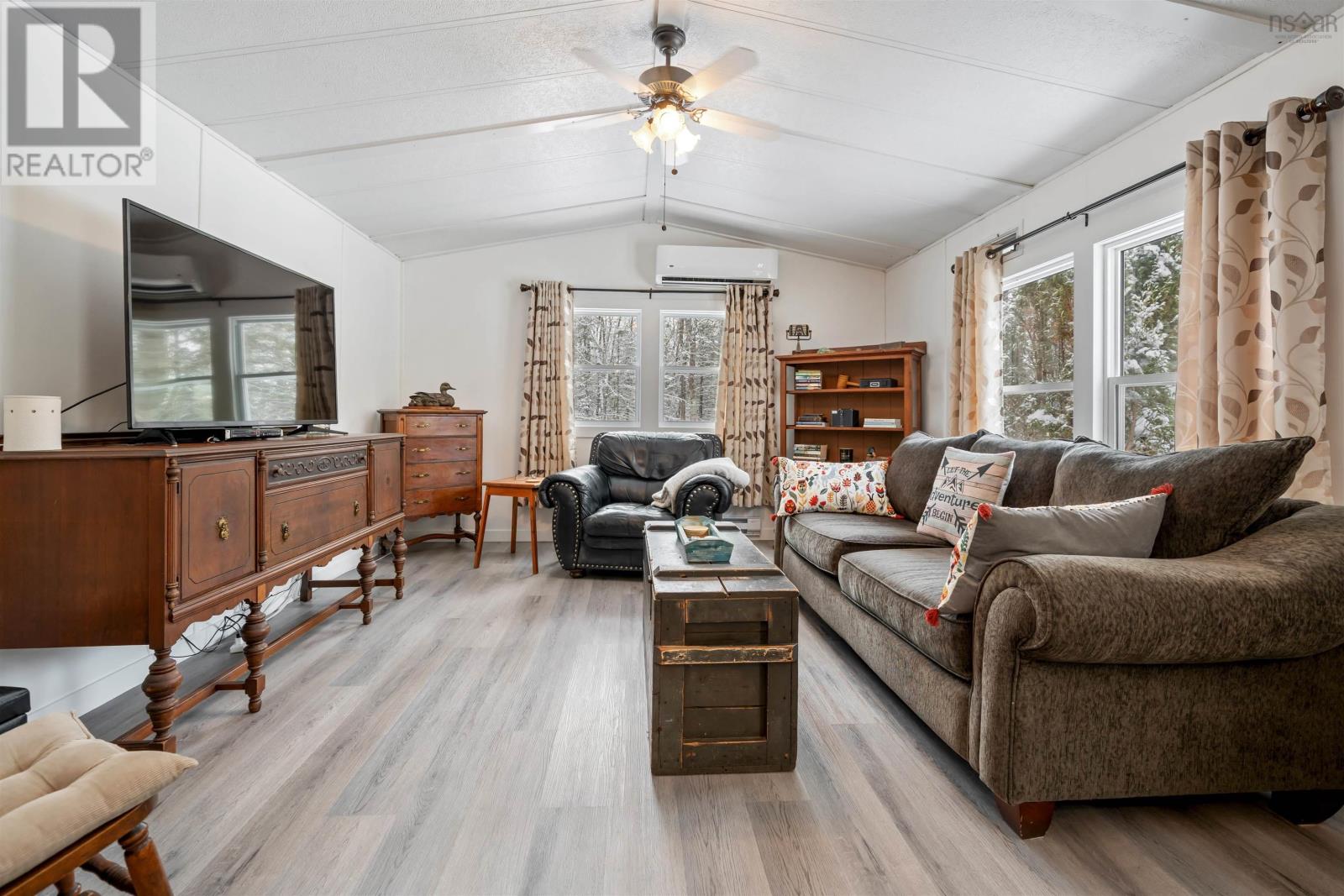526 Old Halifax Road - 24