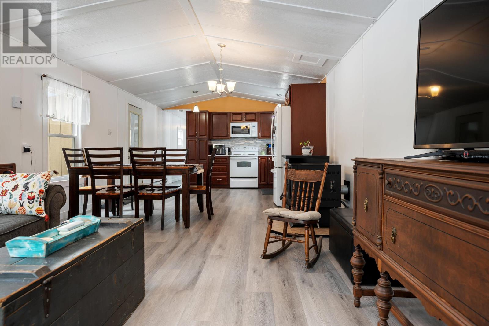 526 Old Halifax Road - 22