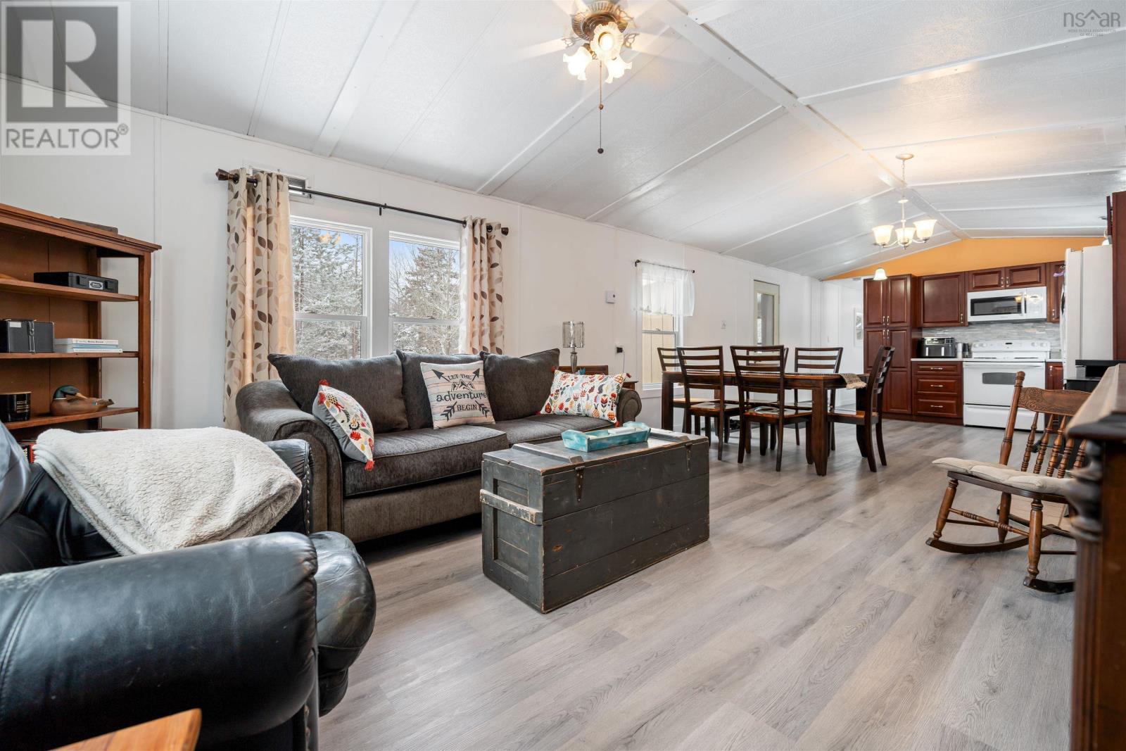 526 Old Halifax Road - 23