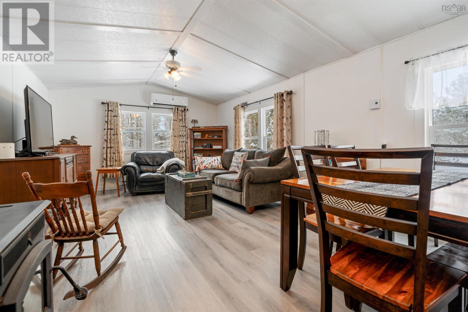 526 Old Halifax Road - 25