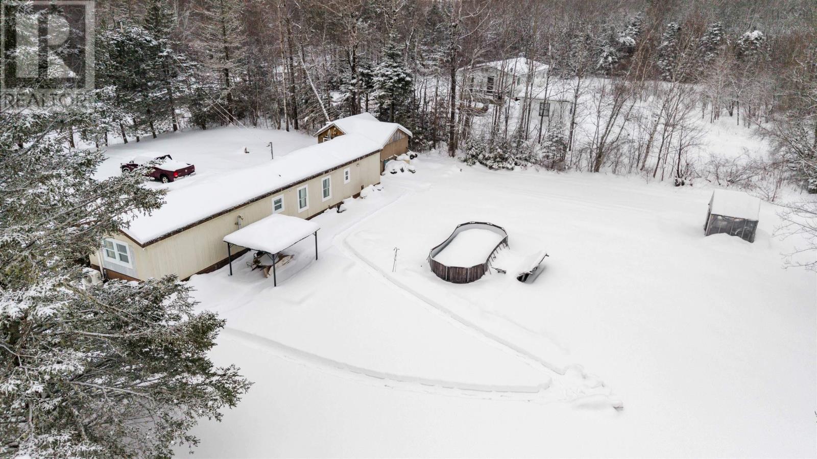 526 Old Halifax Road - 46
