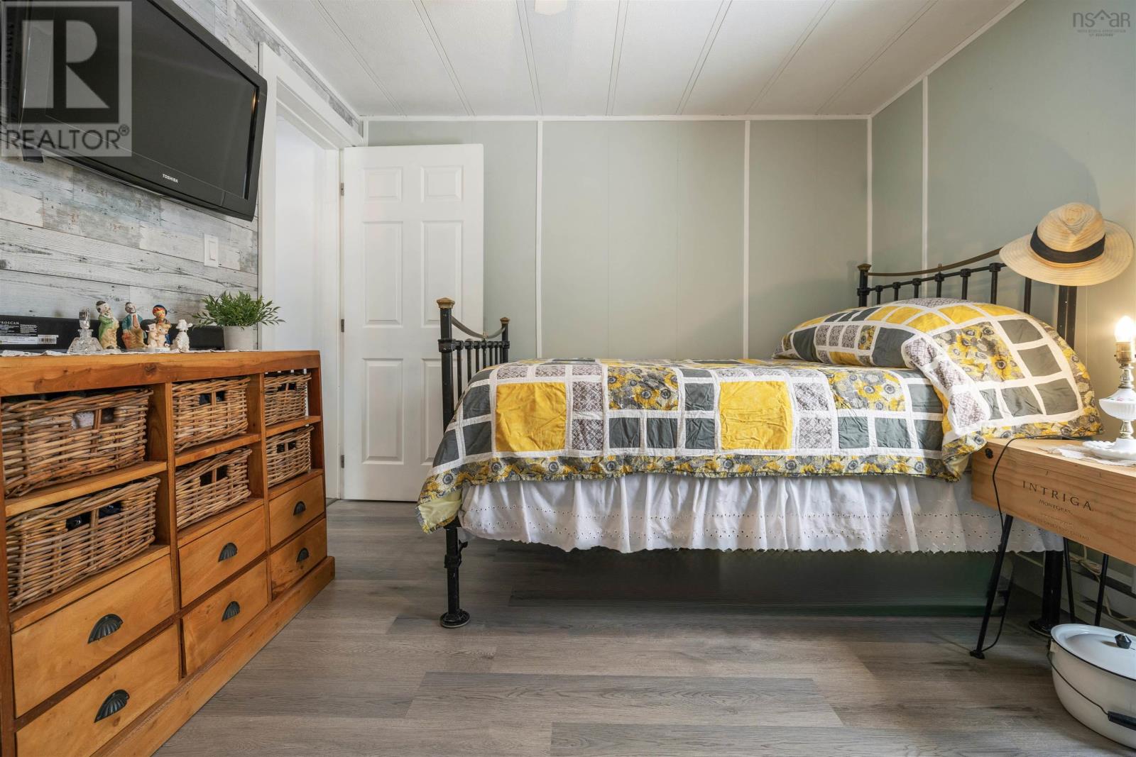 526 Old Halifax Road - 43