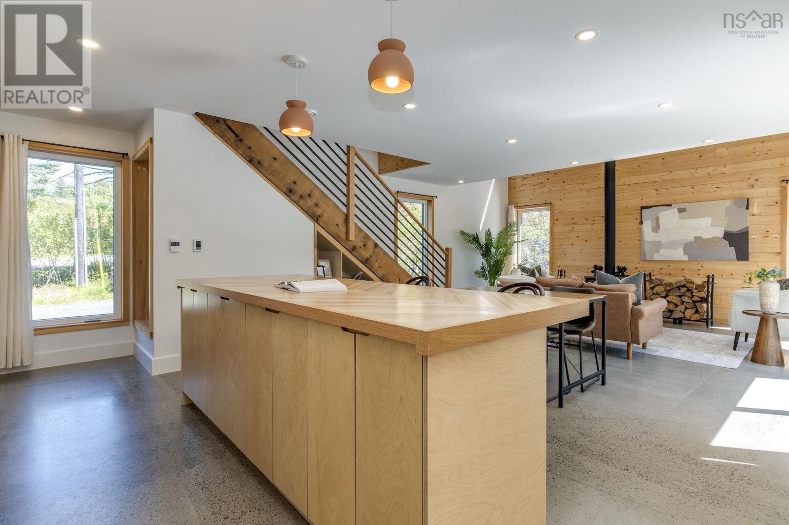 5 West Lawrencetown Road - 11