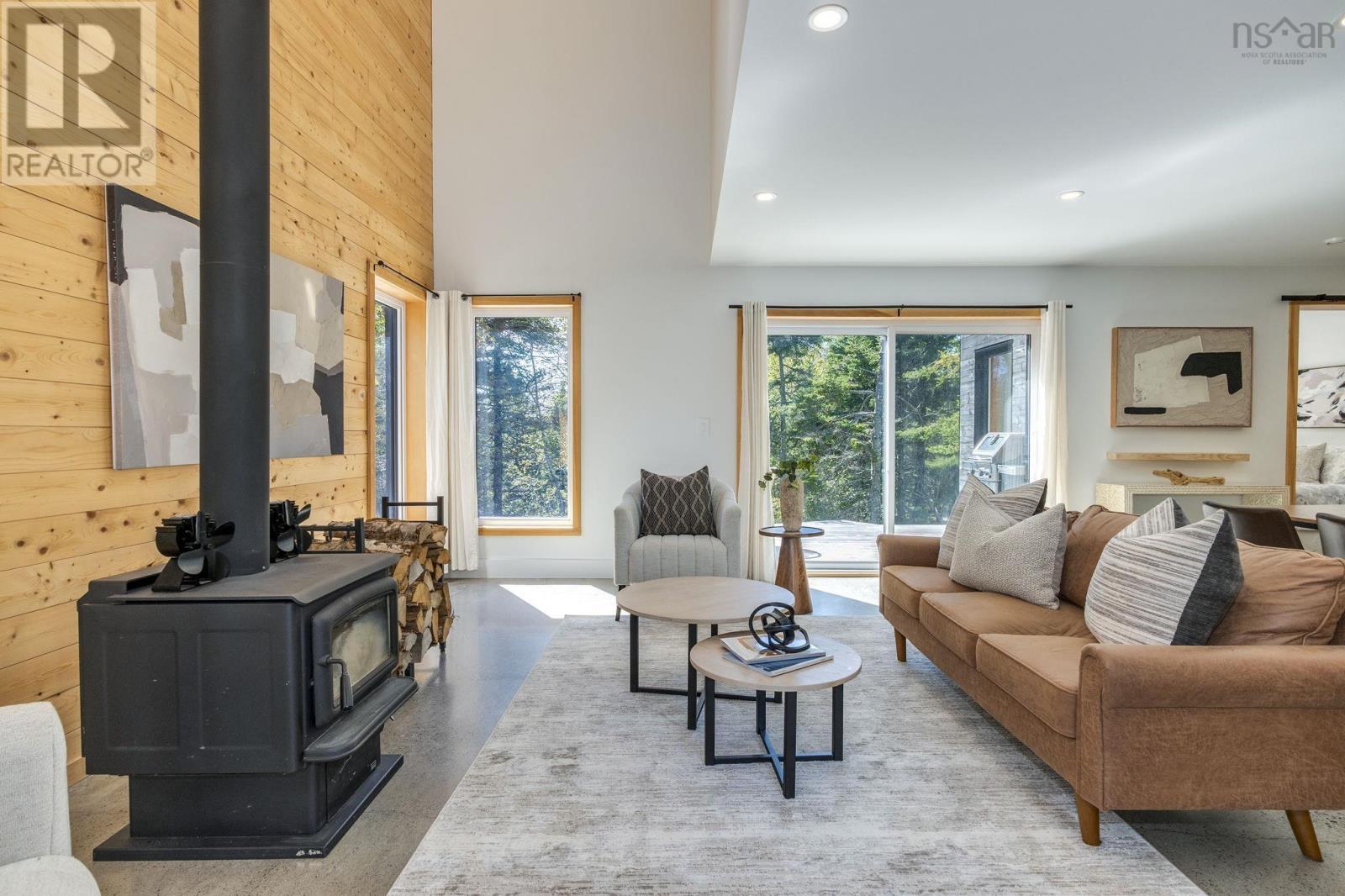 5 West Lawrencetown Road - 22