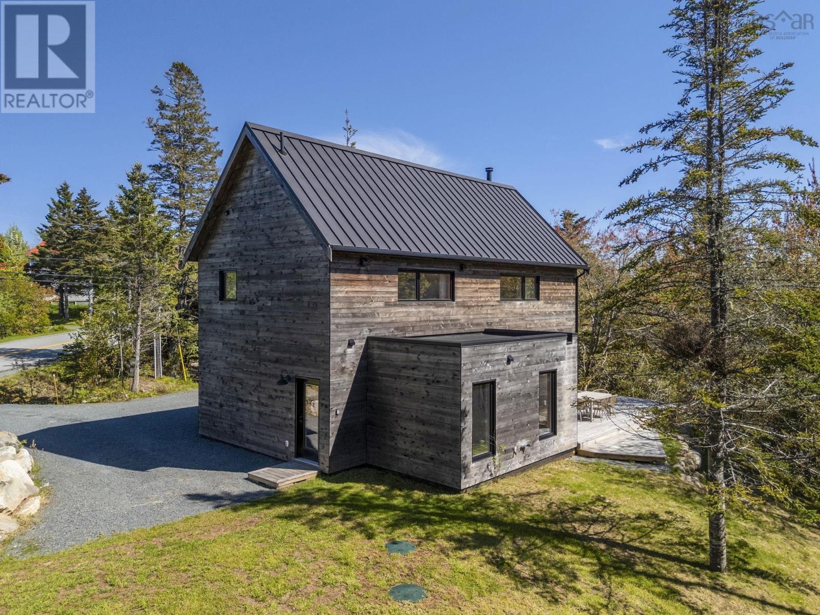 5 West Lawrencetown Road - 1