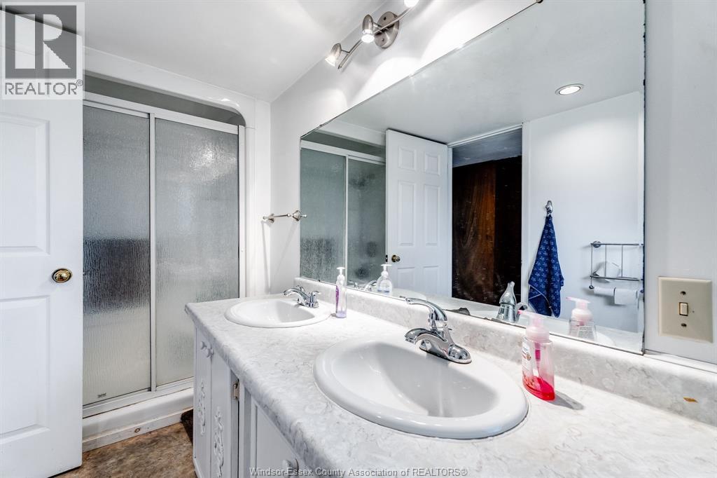 11841 LAKESHORE RD 308 - 13