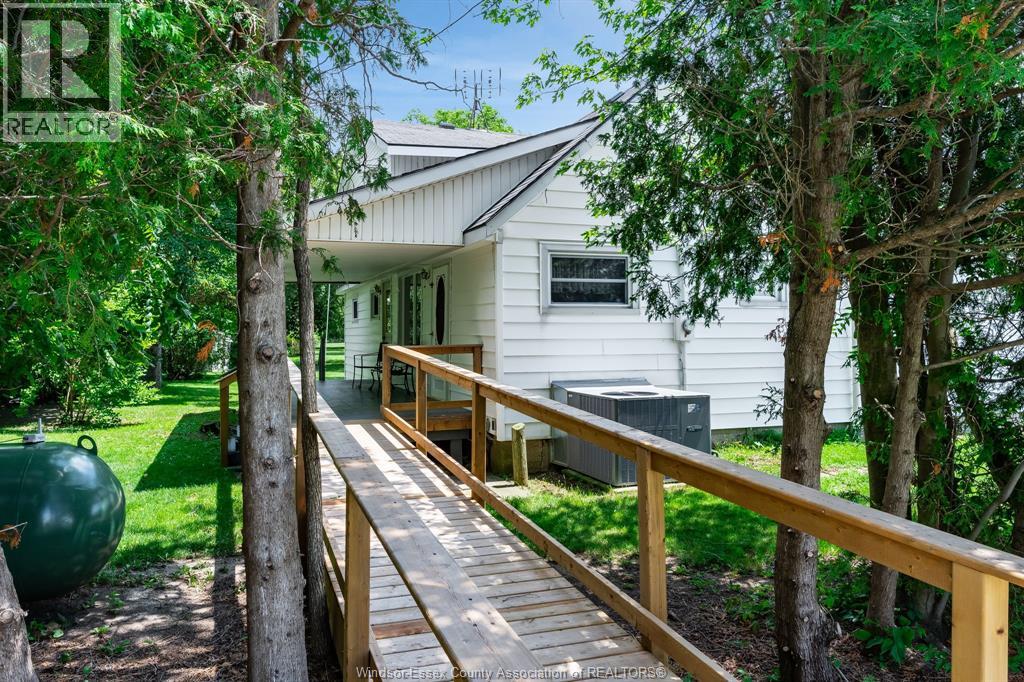 11841 LAKESHORE RD 308 - Image 37