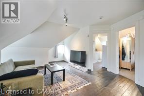 270 QUEEN Street S - 31