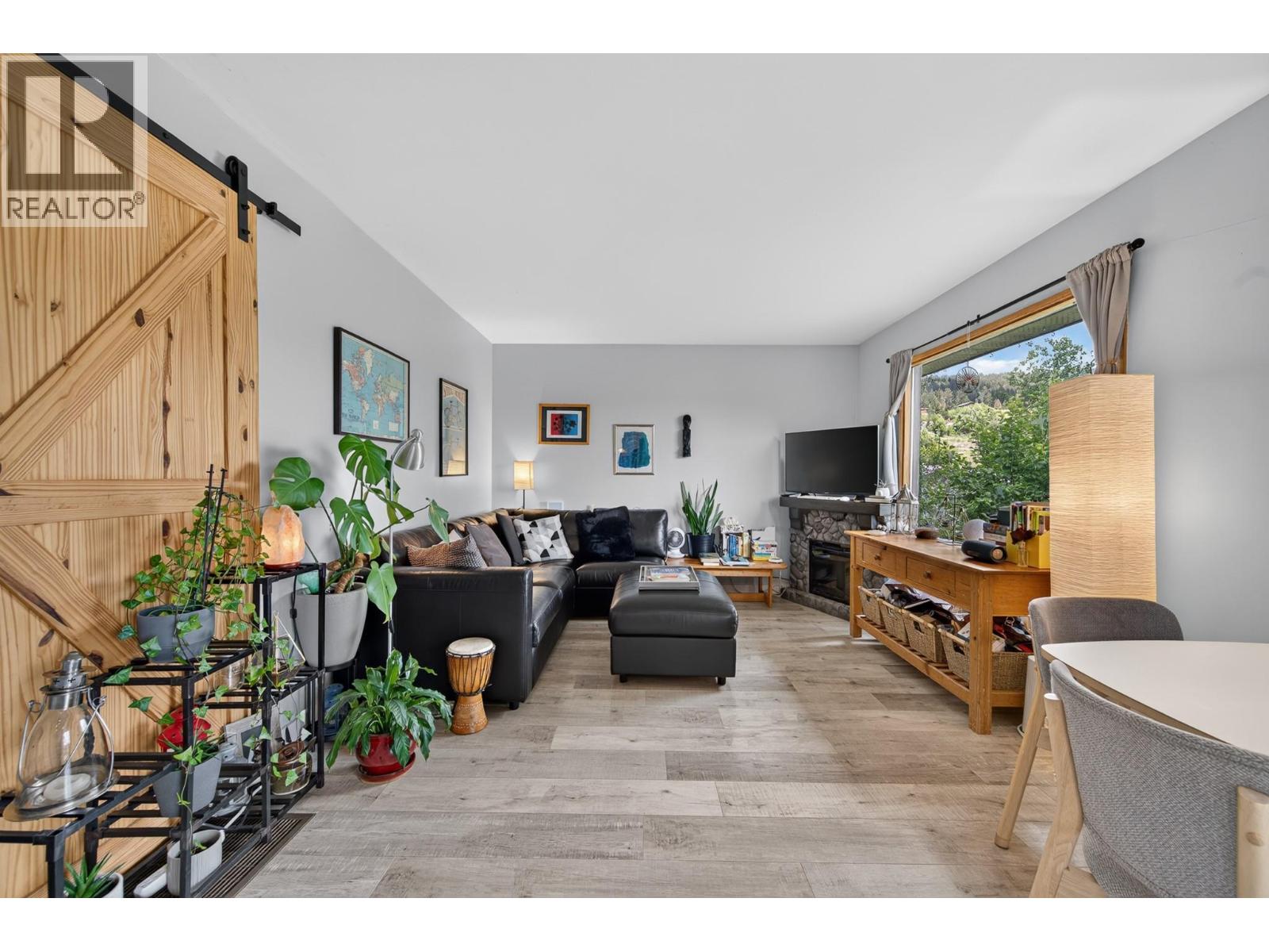 3041 Holbrook Road - 5
