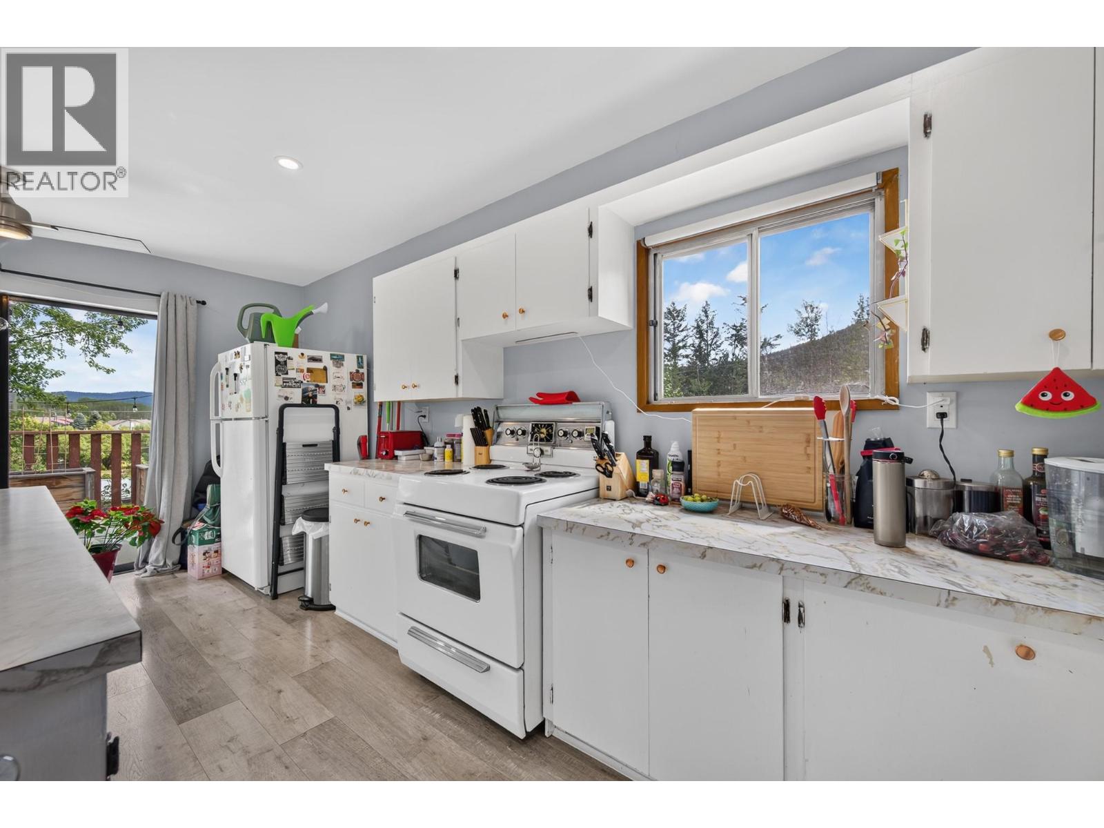 3041 Holbrook Road - 9