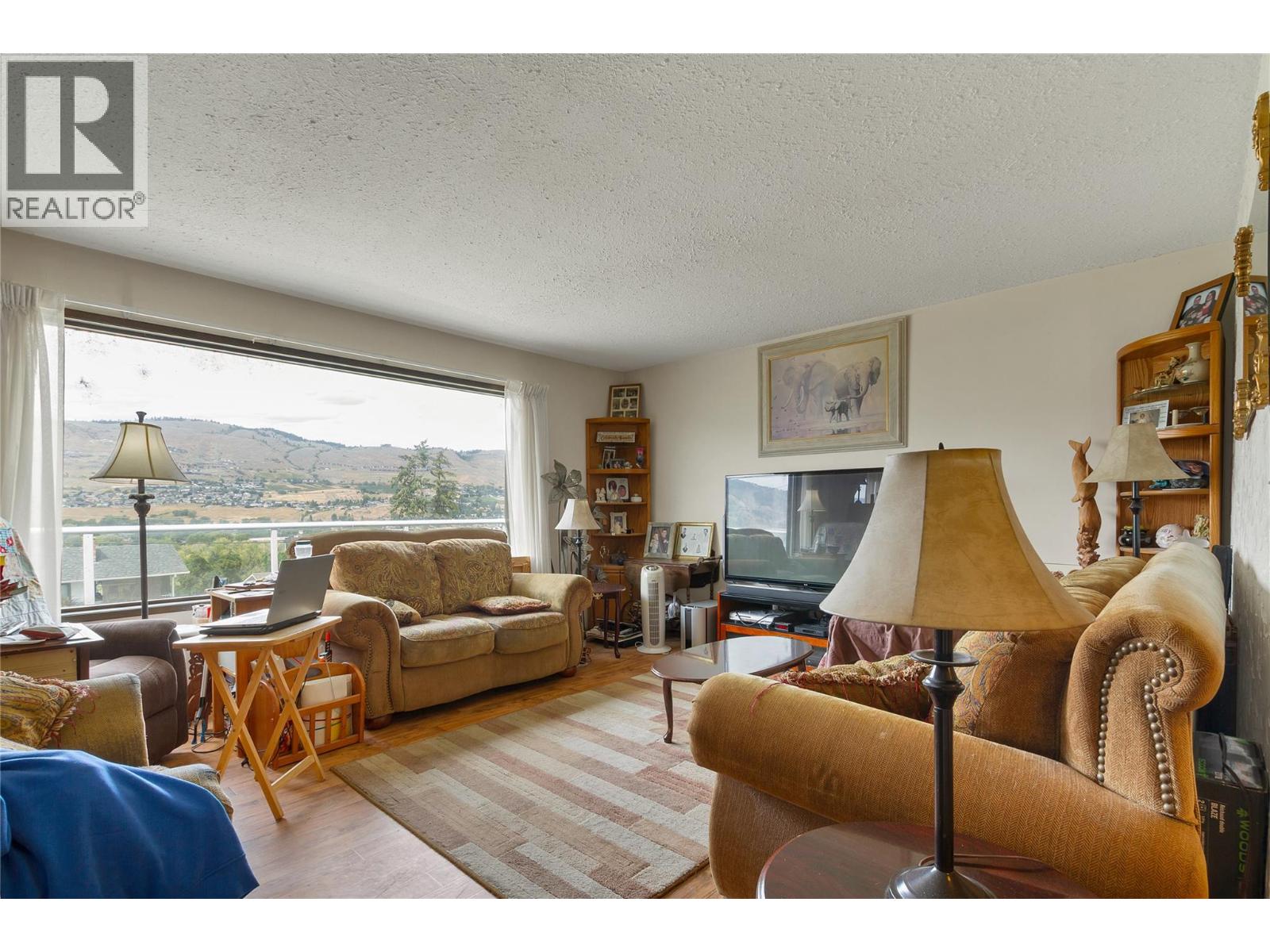 7096 Longacre Drive - 8