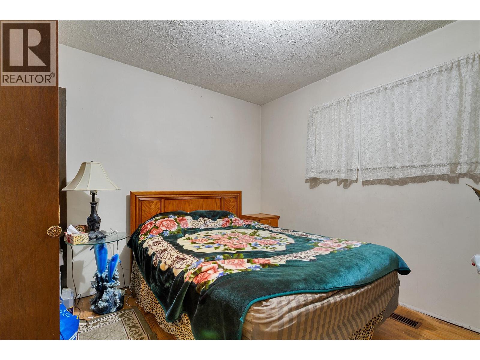 7096 Longacre Drive - 22
