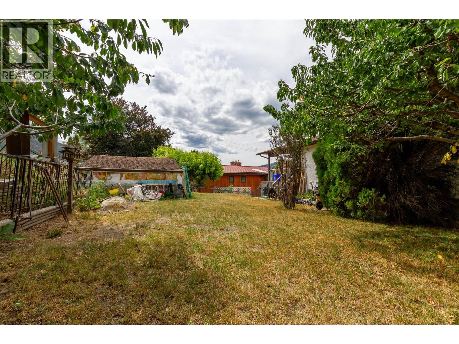 7096 Longacre Drive - 37
