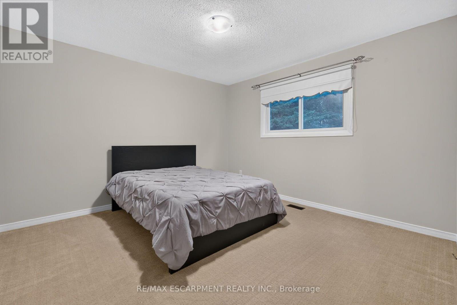 19 BURNS PLACE - 31
