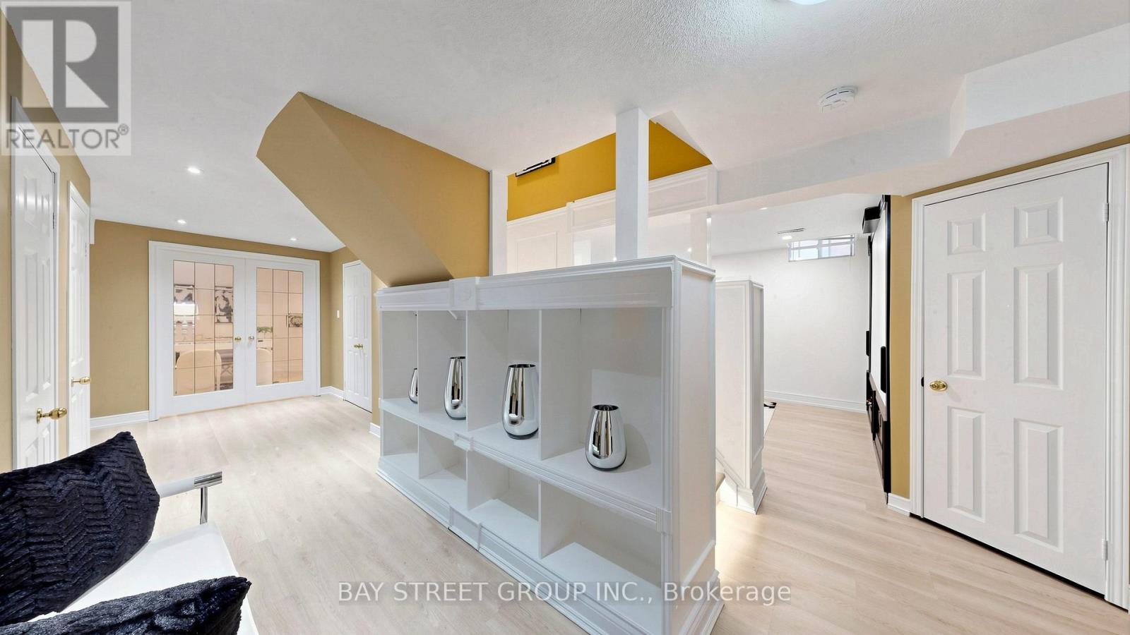 26 KEW GARDENS - 34
