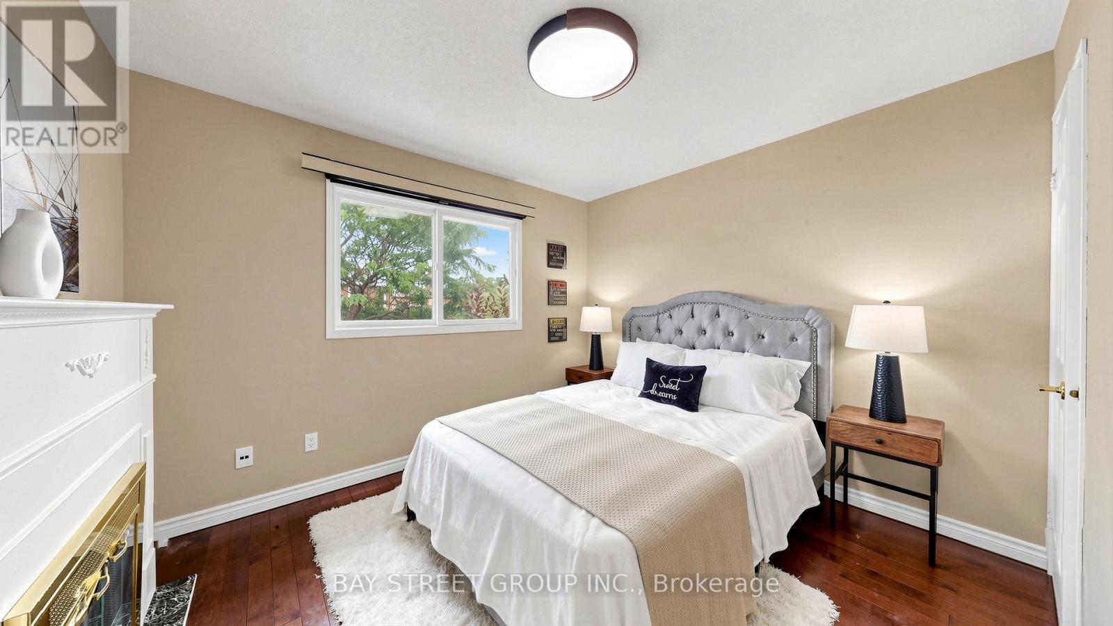 26 KEW GARDENS - 28