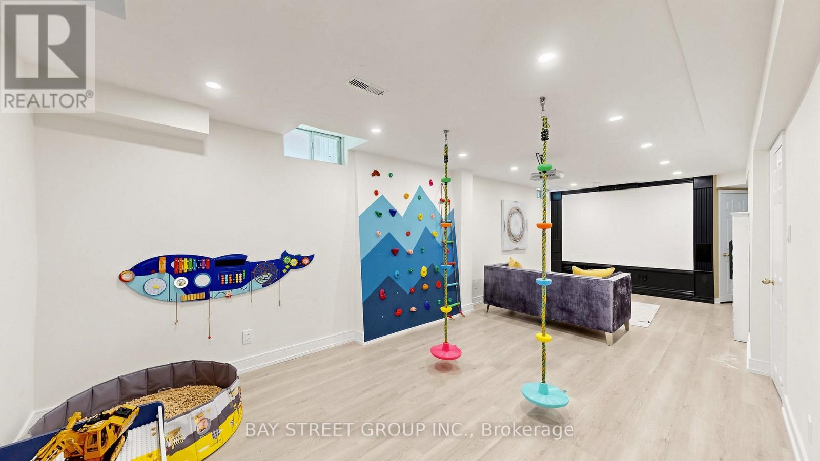 26 KEW GARDENS - 37