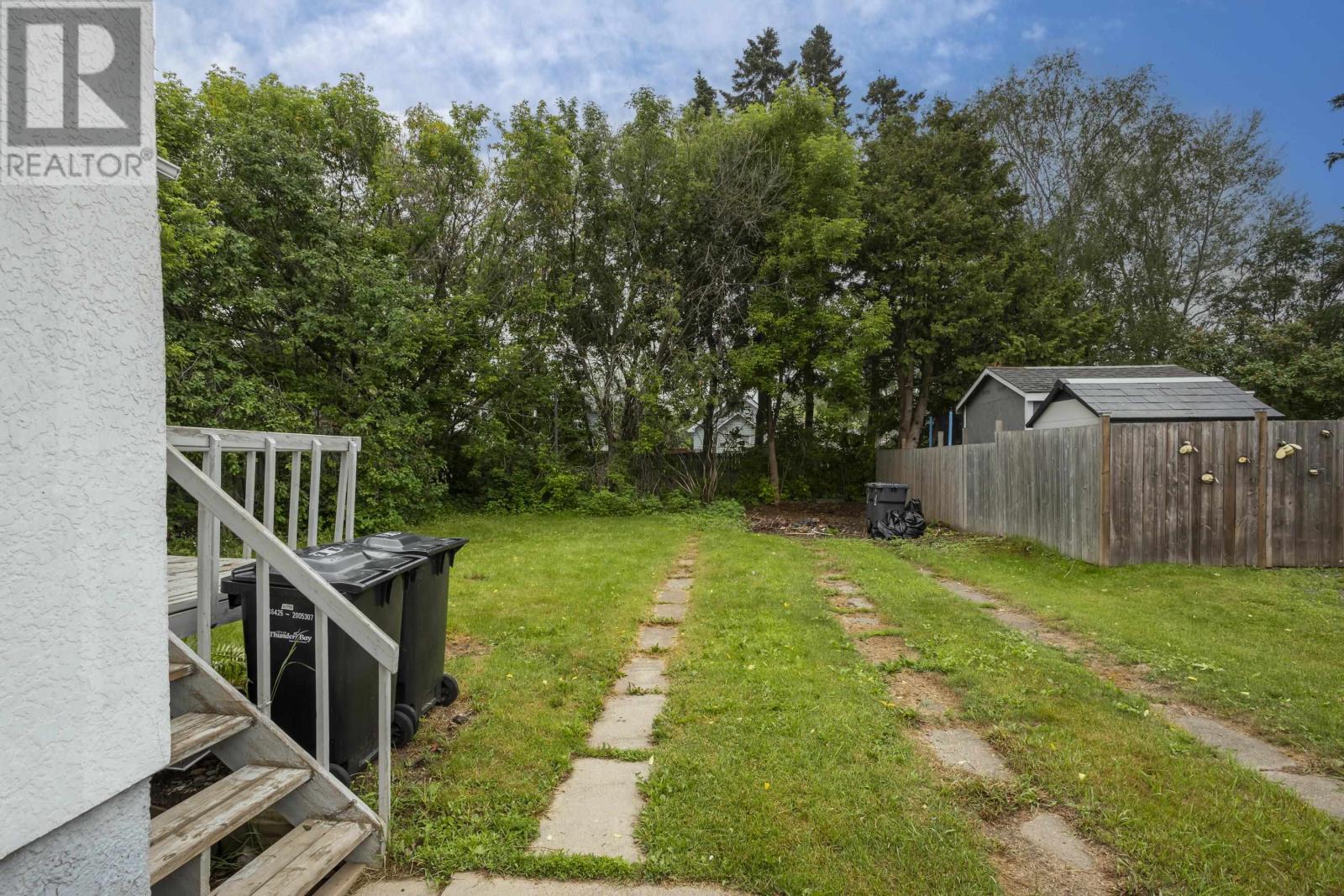 65 Kenogami Ave. N. - 8