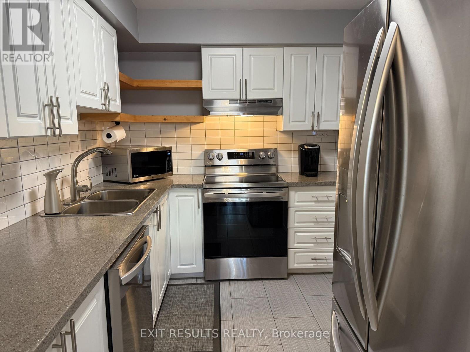 1090 DIANNE AVENUE - 16