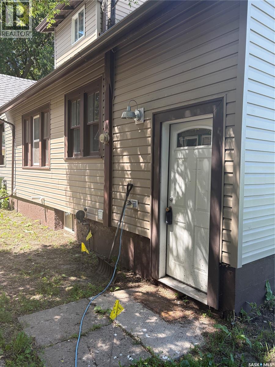 51 Tupper AVENUE - 40